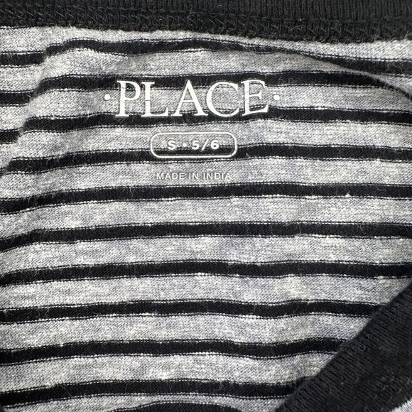 Children's Place Boys‎ Long Sleeve Shirt Gray/green  Graphic size s 5/6 set of 2 - Picture 12 of 12